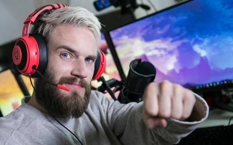 Giải mã dòng tiền: Streamer kiếm hàng triệu đô từ Twitch và YouTube như thế nào?