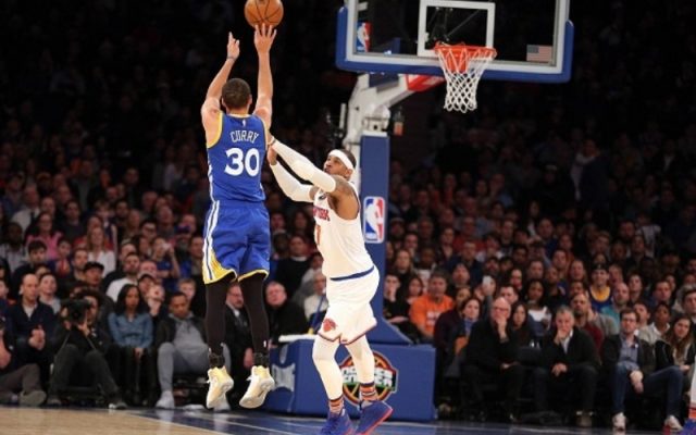 Phân tích biến thể của cú ném 3 điểm trong bóng rổ hiện đại.