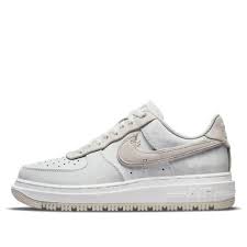 nike-air-force-1-luxe