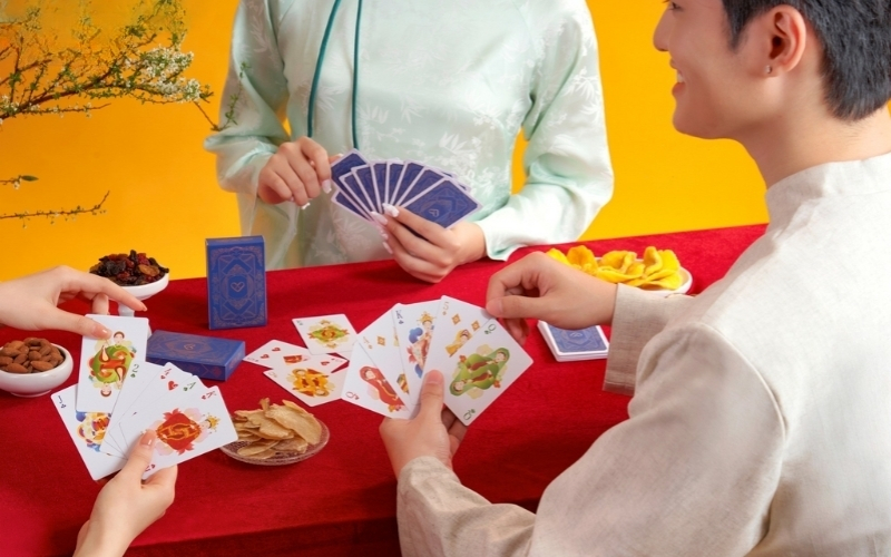 Bài Phỏm tá lả - Đỉnh cao đấu trí và tính toán đầu xuân
