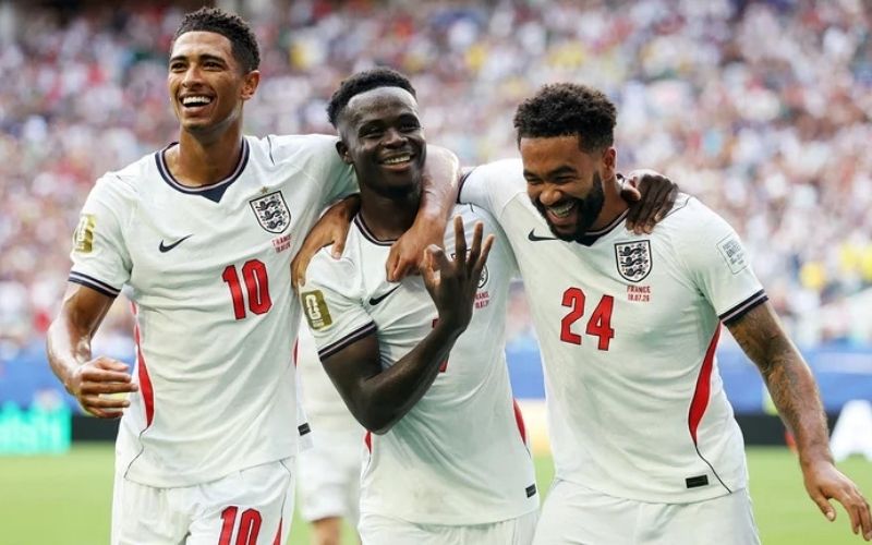 Chấm điểm cầu thủ Anh vs Pháp Saka tỏa sáng rực rỡ với cú hat-trick lịch sử
