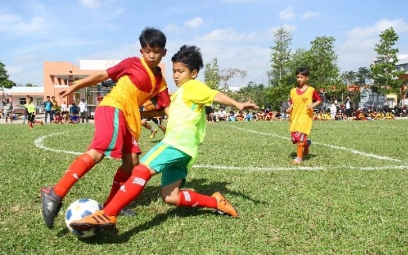 Bóng đá trẻ Triết lý đào tạo chiến thuật từ gốc