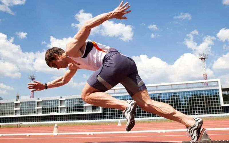 Bài tập phát triển tốc độ bứt phá cự ly ngắn cho cầu thủ chạy cánh