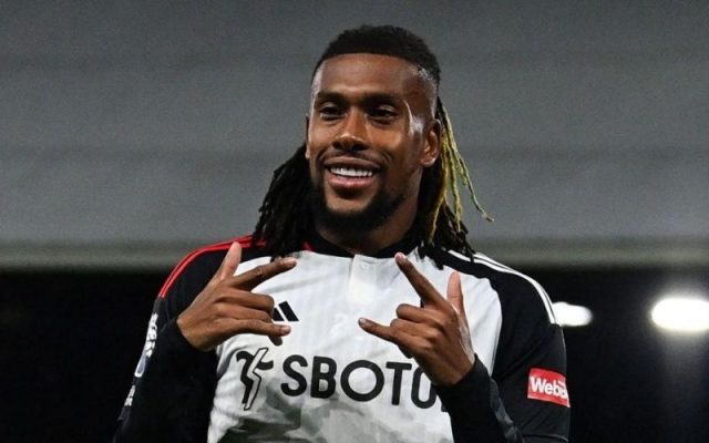 Khám phá sự linh hoạt trong di chuyển và khả năng phối hợp nhóm của Alex Iwobi