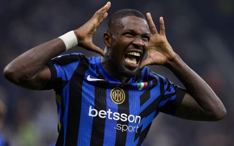 Marcus Thuram kết hợp ăn ý trên hàng công Inter Milan
