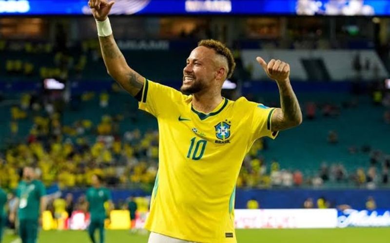 Neymar Thần đồng tài hoa hay huyền thoại dang dở của bóng đá thế giới hiện đại